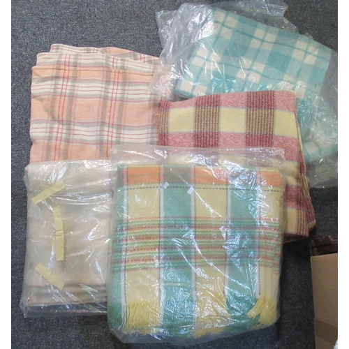 115 - Box of vintage woollen check design blankets or carthen. (6)
(B.P. 21% + VAT)