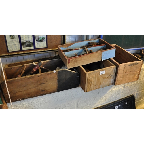 597 - Vintage wooden boxes containing assorted tools and parts: bolts etc. 
(B.P. 21% + VAT)