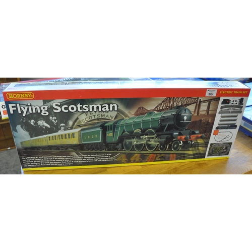 607 - Hornby 00 gauge Flying Scotsman electric train set R1019, in original box. 
(B.P. 21% + VAT)