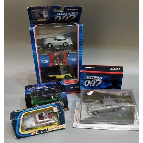 123 - Collection of James Bond Diecast model vehicles to include Aston Martin DB5 and Rolls Royce 2-piece ... 