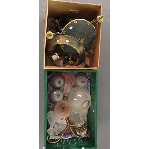 416 - Box of oil burner and other glass shades, together with a box of brass finish hanging lights, etc.
(... 