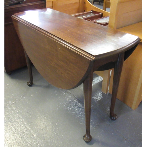 481 - 18th century style mahogany drop leaf table on tapering legs and hoof feet.
(B.P. 21% + VAT)