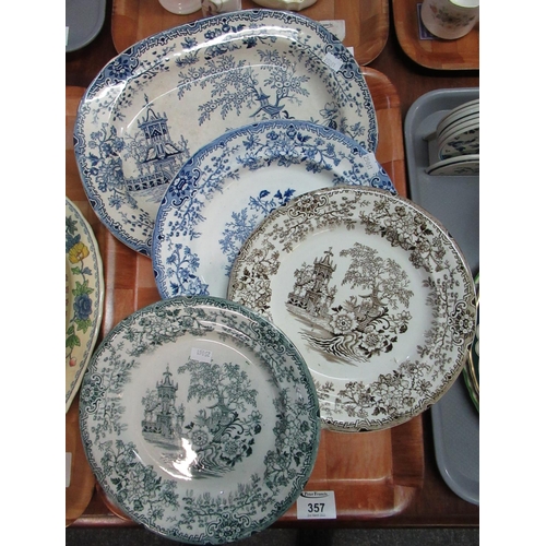 357 - Three 19th Century transfer printed 'Collandine' shallow dishes or plates, together with a small Chi... 