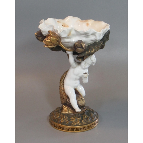 65 - 19th century Moore Brothers porcelain table centre piece/comport decorated with naturalistic leaves ... 