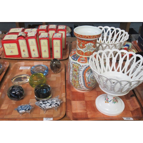 352 - Two trays of mixed items to include: Italian, Chinese decorated, pottery vase, pair of china basket ... 