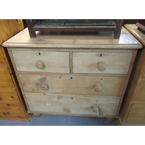 485 - 19th century pine farmhouse straight front chest of two short and two long drawers on baluster turne... 