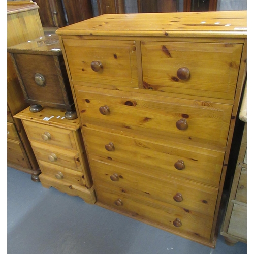 487 - Modern pine bedroom straight front chest of two short and four long drawers, together with a small, ... 