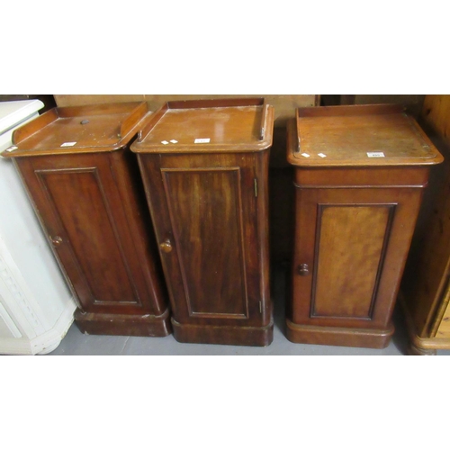 490 - Three similar 19th century mahogany single door pot cupboards. (3)
(B.P. 21% + VAT)