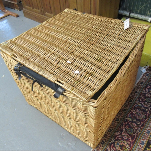 610 - Large cane toy or laundry basket with fabric lining. 67cm square approx.
(B.P. 21% + VAT)