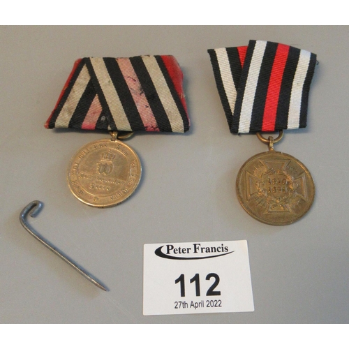 112 - Franco Prussian commemorative war medal 1870-71, two combatants medals. (2)
(B.P. 21% + VAT)