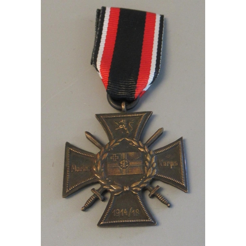 127 - German Cross of Honour and Remembrance, marine corps Flanders 1914-18.
(B.P. 21% + VAT)