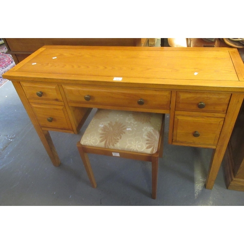 516 - Modern ash dressing table with framed top over an arrangement of five drawers, on square legs, 118cm... 