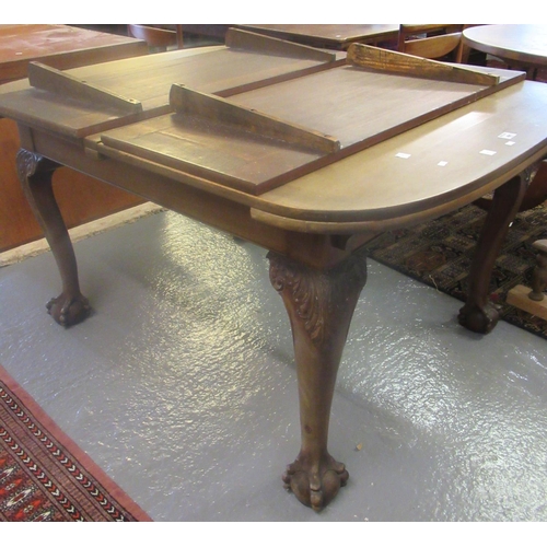 491 - Late Victorian mahogany extending dining table with 2 additional leaves standing on carved cabriole ... 