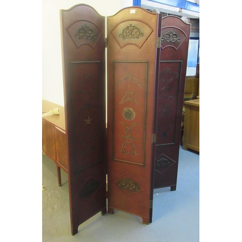 501 - Modern leather finish 4 piece folding clothes screen with foliate decoration.  (B.P. 21% + VAT)