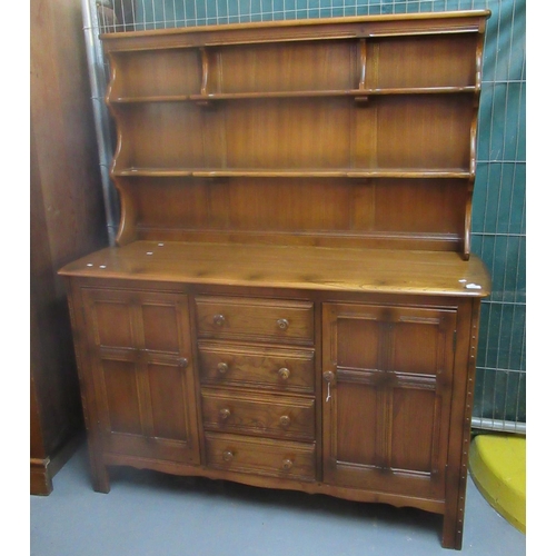 523 - Elm Ercol 2 stage rack back dresser. Gold sticker.  
 (B.P. 21% + VAT)