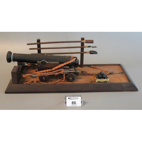 86 - Well detailed model of a 18th centruy war ship's cannon with detailed rope work and other features. ... 