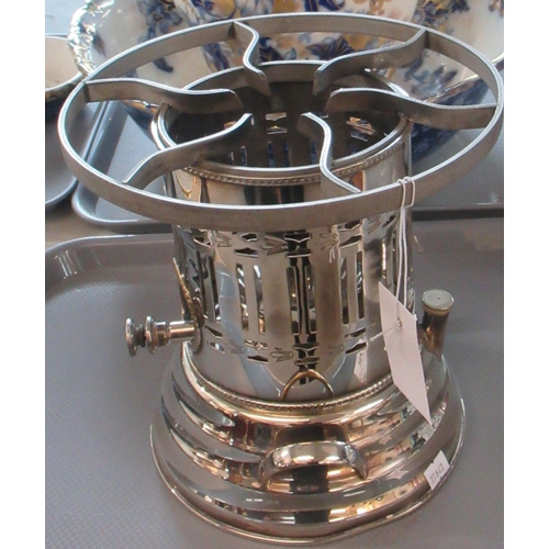 394 - Stainless steel oil powered heating ring or stove.
(B.P. 21% + VAT)