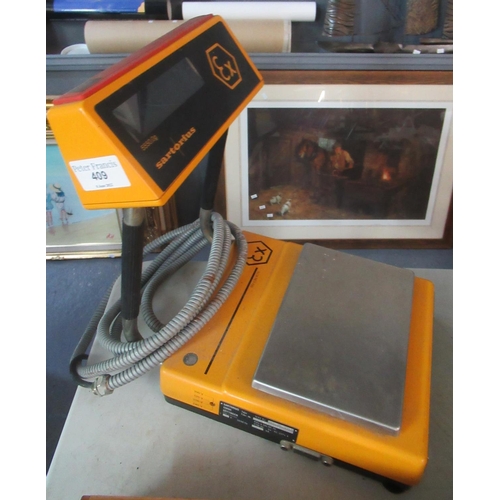 409 - Sartorius German explosion protected balance electrical weighing scale.
(B.P. 21% + VAT)