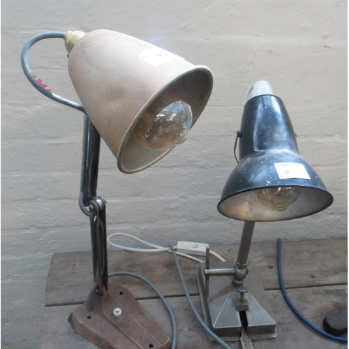 415 - Two reading or desk lamps with heavy bases. (2)
(B.P. 21% + VAT)