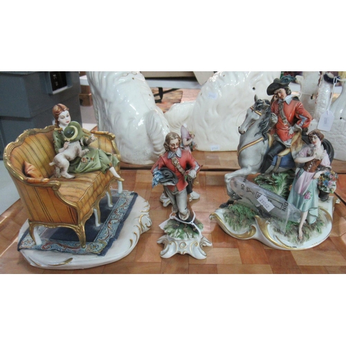 405A - 2 Trays of Capodimonte figurines, to include: a hunter with spaniels and pheasant, flower girl, moun... 