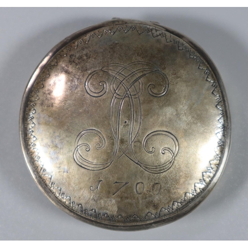 207 - Antique white metal snuff box of circular form, the lid dated 1700, 8cm diameter, together with an e... 