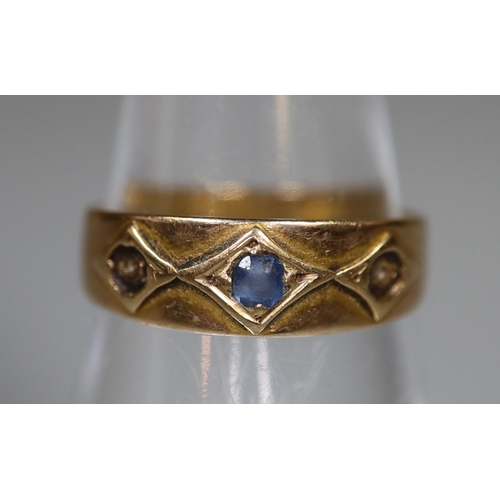 230 - Small 19th century gold Celtic design dress ring set with 3 coloured stones.  1.7g approx. size G 
(... 