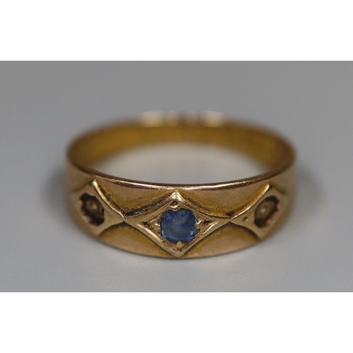 230 - Small 19th century gold Celtic design dress ring set with 3 coloured stones.  1.7g approx. size G 
(... 