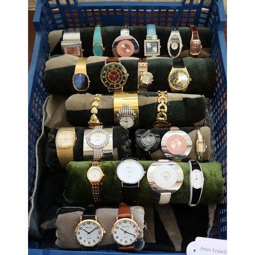 189 - Selection of Lady's and Gent's modern wristwatches.  (B.P. 21% + VAT)