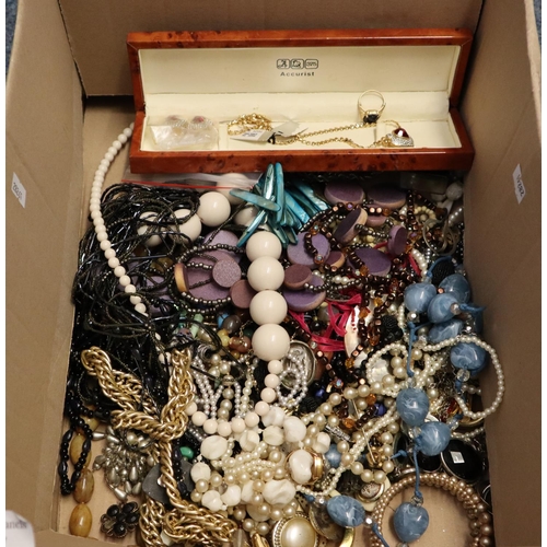 197 - Box of costume jewellery, dress rings, bracelets, necklaces, brooches etc.   (B.P. 21% + VAT)