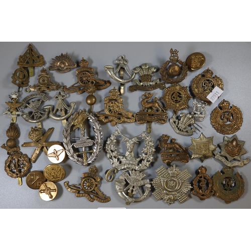 298 - Box of assorted British and other military cap badges, post war  French made German Vogelsano badge ... 