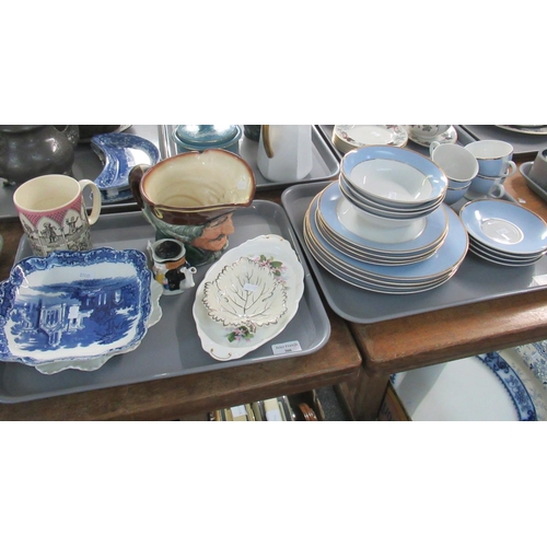 366 - Tray of modern Doulton items: cups, saucers, breakfast bowls and plates, together with a tray of ass... 