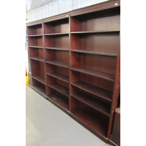 433 - Set of three modern mahogany free standing open book cases.  (3)  (B.P. 21% + VAT)