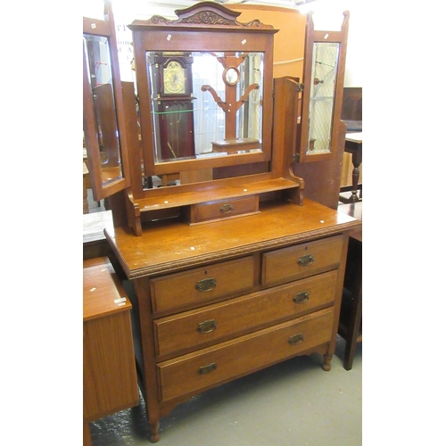 444 - Edwardian oak triple mirror back dressing table/chest of drawers.   (B.P. 21% + VAT)