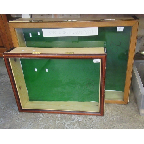 560 - Two similar pine table top glazed display cabinets.  (2) (B.P. 21% + VAT)