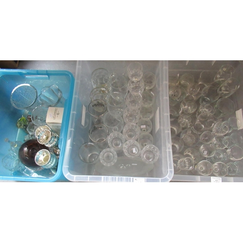 423 - Three boxes of assorted glassware etc: 9 cut glass wine glasses, etched glasses, liqueur glasses, tu... 