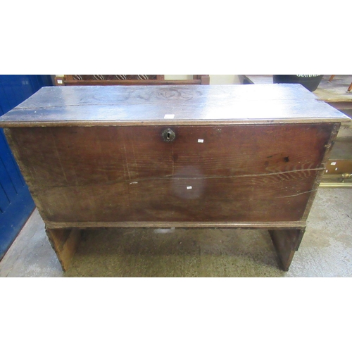 550 - Late 18th/ early 19th century Welsh oak coffer or grain bin.  (B.P. 21% + VAT)