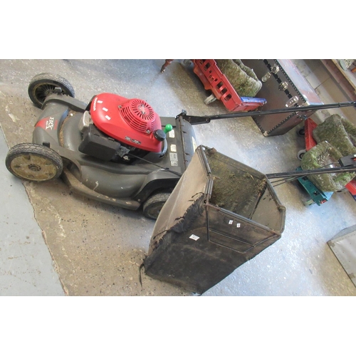 565 - Honda HRX537 Petrol Easy Start Hydrostatic rotary lawn mower with collection box.  (B.P. 21% + VAT)