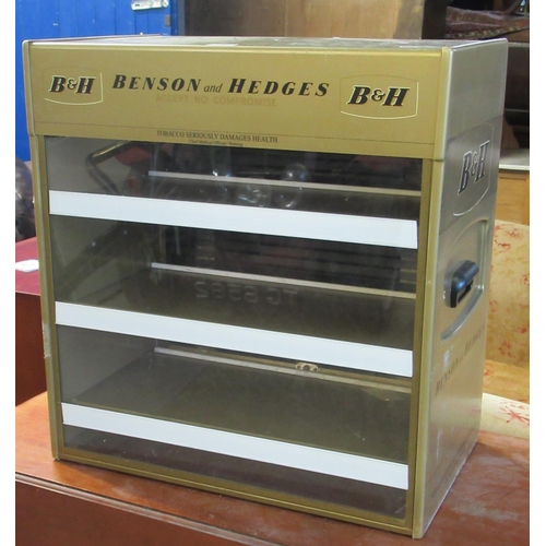 585 - Gold Benson & Hedges branded cigarette display dispenser machine.  62cm wide approx.  (B.P. 21% + VA... 