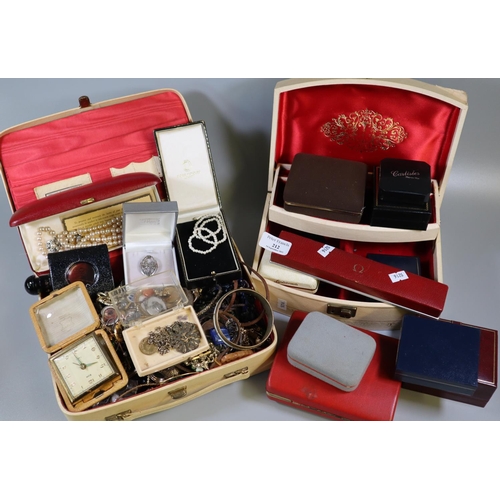 212 - Collection of assorted costume jewellery, together with empty jewellery boxes, various.
(B.P. 21% + ... 