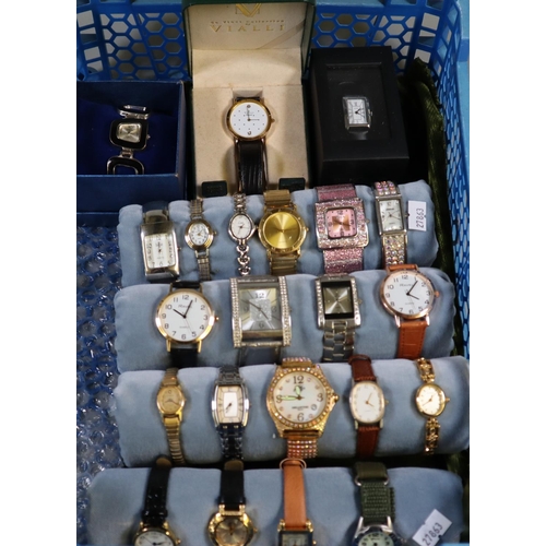 218 - Large collection of assorted modern dress wristwatches, various.   (B.P. 21% + VAT)