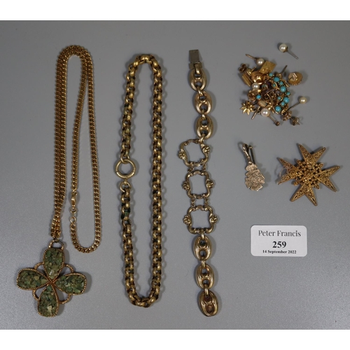 259 - A group of Victorian and later costume jewellery including: silver gilt Maltese cross, chains etc. 
... 