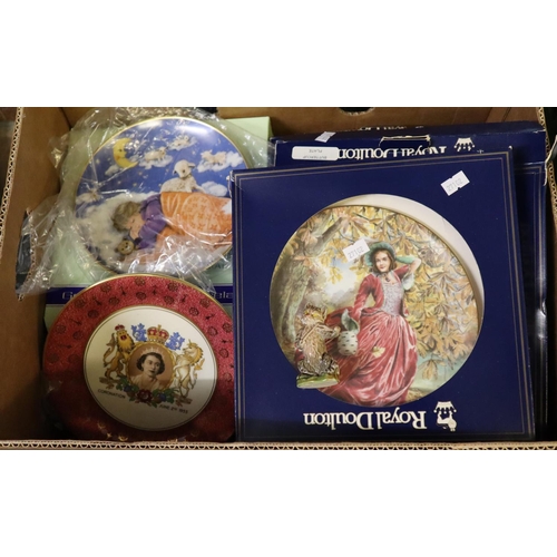 337 - Box of collectors plates to include; Royal Doulton, Staffordshire commemorative plate, Kaiser West G... 