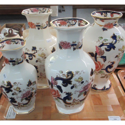 368 - Four Mason's Ironstone 'Mandalay' vases of different sizes. (4)
(B.P. 21% + VAT)