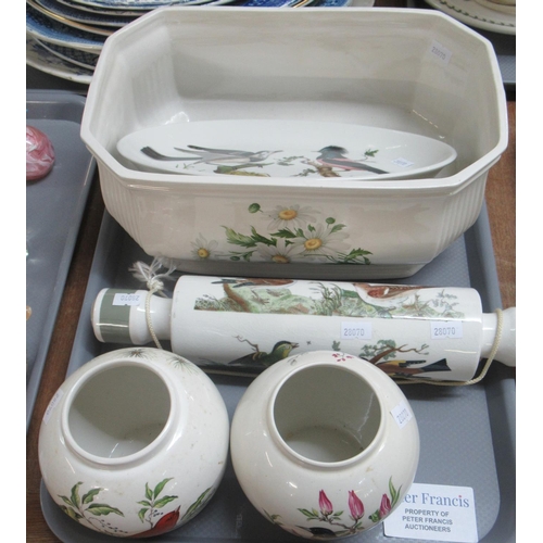 378 - Tray of Portmeirion pottery to include; 'Pomona' design vase and large coffee pot and 'The Botanic G... 