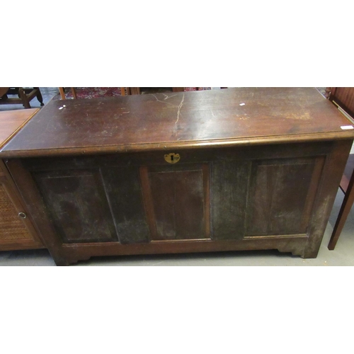 436 - 18th Century oak coffer, the moulded top above three fielded and moulded panels on bracket feet.
(B.... 