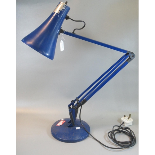 81 - Mid century 'Model 90' angle poise lamp.  (B.P. 21% + VAT)