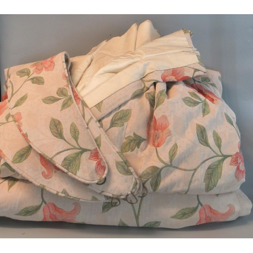 95 - Pair of good quality floral brocade curtains, fully lined, with ties. 
(B.P. 21% + VAT)