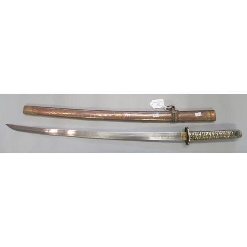 189 - Japanese style sword with steel blade, brass handle and brass scabbard. 
(B.P. 21% + VAT)