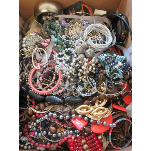 201 - Large box of assorted costume jewellery.   (B.P. 21% + VAT)