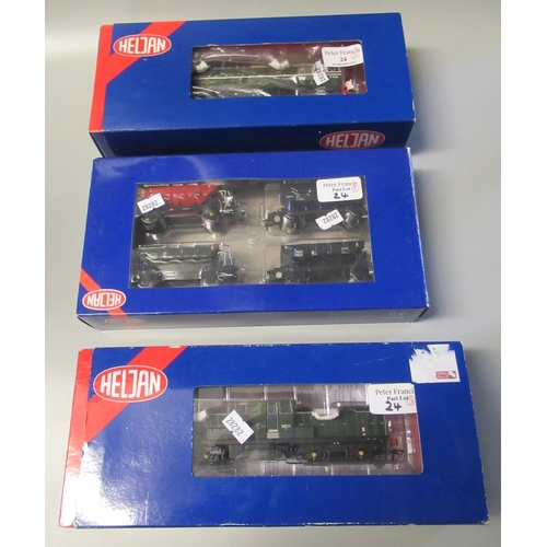 24 - Collection of Heljan Train items, to include: Class 33 Green WSEYP early Version, Class 17 D8511 Gre... 
